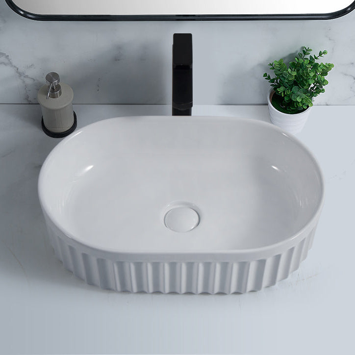 Banyetti Conca 550mm Oval Fluted Countertop Basin - Gloss White