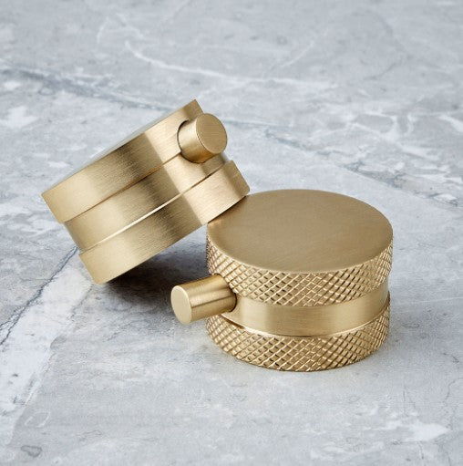 Kraft Lusso Brushed Brass Round Rigid Riser Shower